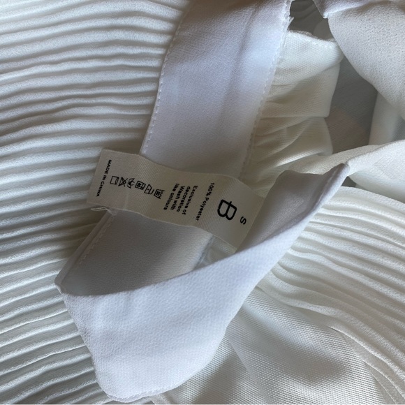 White Women’s Shirt - Picture 3 of 3